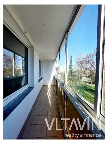 Pronájem bytu 2+kk, Praha - Kobylisy, Mirovická, 40 m2