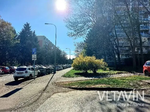 Pronájem bytu 2+kk, Praha - Kobylisy, Mirovická, 40 m2