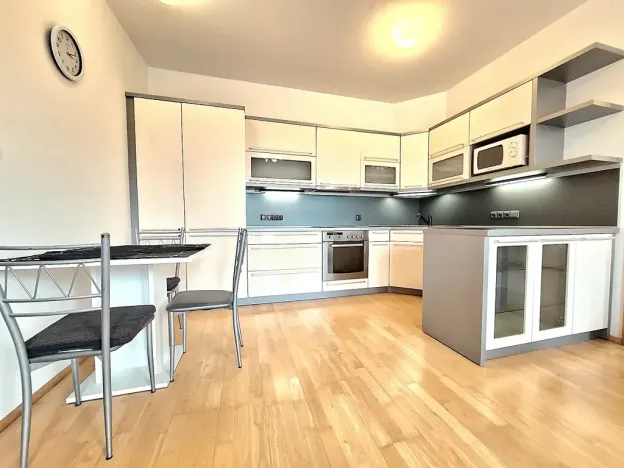 Pronájem bytu 3+kk, Praha - Vysočany, Za Lidovým domem, 58 m2