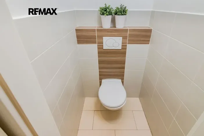 Pronájem bytu 1+kk, Praha - Holešovice, Farského, 35 m2