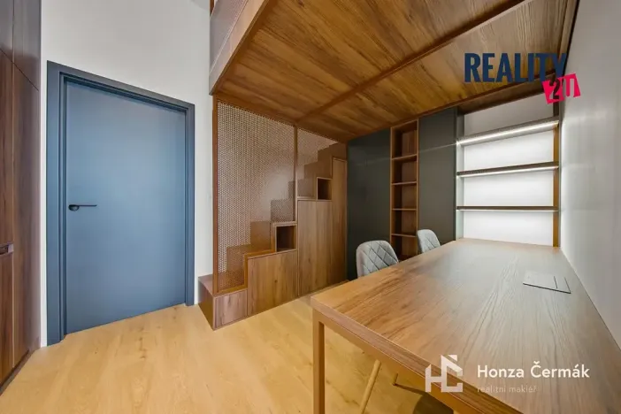 Pronájem bytu 1+kk, Brno, třída Generála Píky, 42 m2