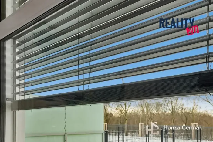 Pronájem bytu 1+kk, Brno, třída Generála Píky, 42 m2