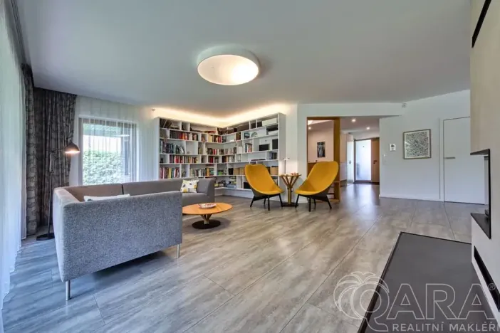 Prodej rodinného domu, Babice, Lomená, 293 m2