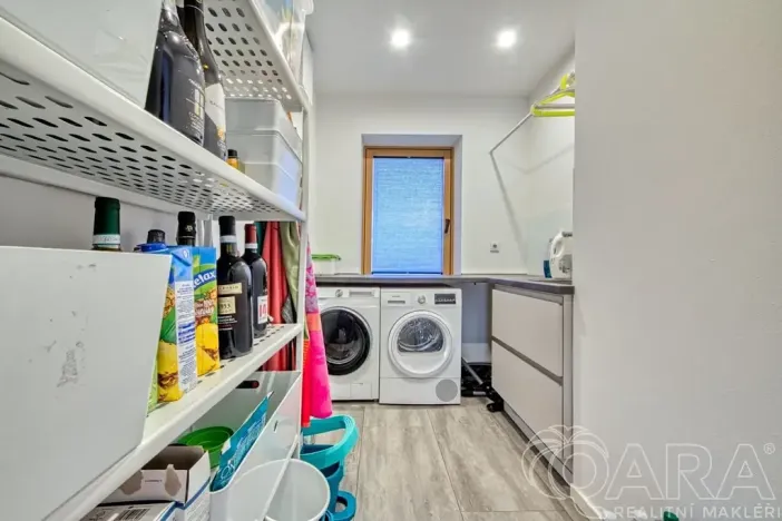 Prodej rodinného domu, Babice, Lomená, 293 m2