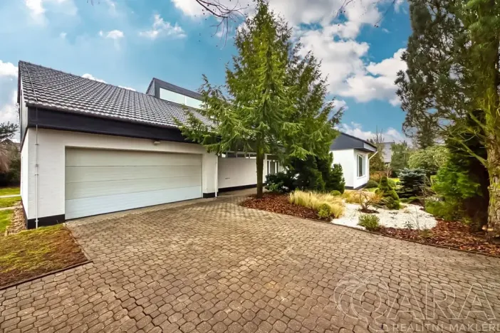 Pronájem rodinného domu, Dolní Břežany, V Úvozu, 380 m2