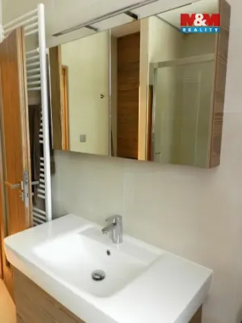 Pronájem bytu 2+kk, Ostrava, Kuršova, 50 m2