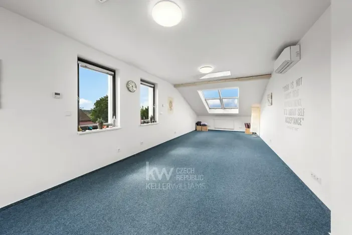 Prodej rodinného domu, Jesenice, Budějovická, 340 m2