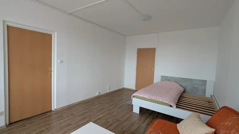 Prodej bytu 1+1, Zlín, L. Váchy, 48 m2