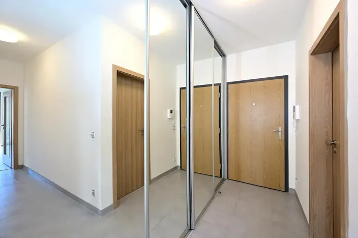 Pronájem bytu 2+kk, Praha - Liboc, Evropská, 54 m2