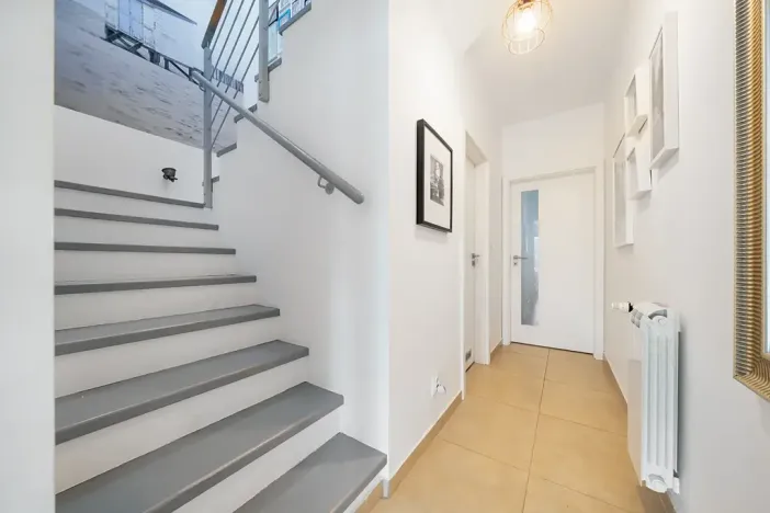 Prodej rodinného domu, Praha - Cholupice, Zálužická, 153 m2