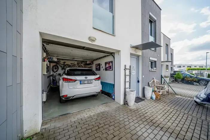 Prodej rodinného domu, Praha - Cholupice, Zálužická, 153 m2