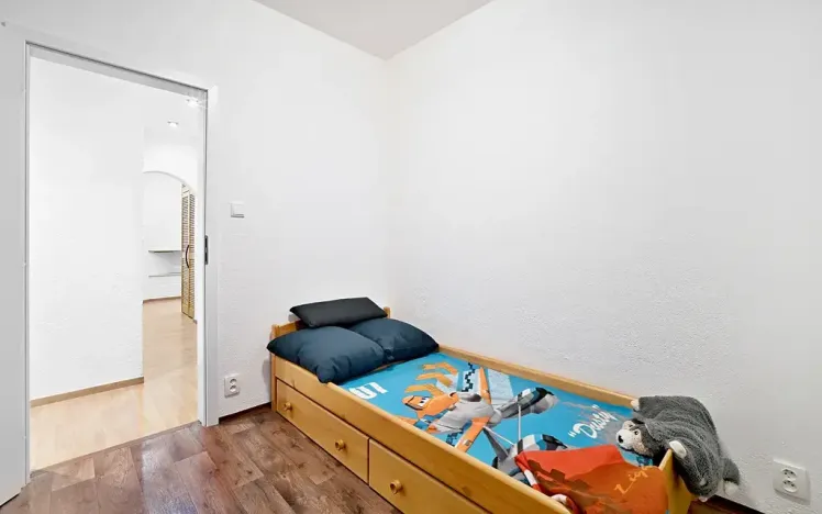 Pronájem bytu 3+1, Praha - Hlubočepy, Lamačova, 69 m2