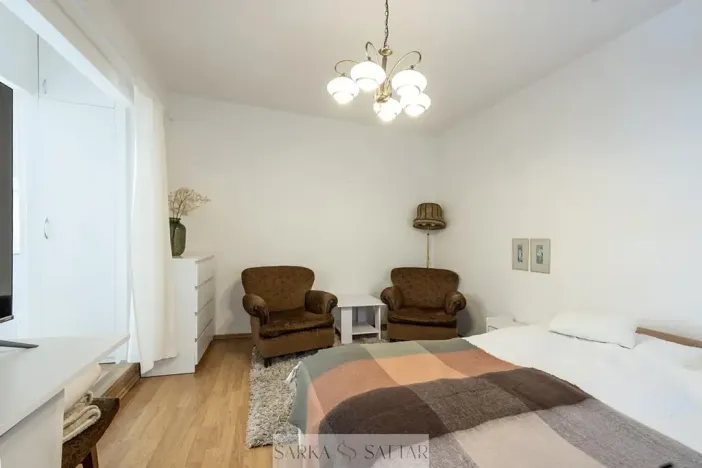 Pronájem bytu 1+kk, Praha - Staré Město, Husova, 29 m2