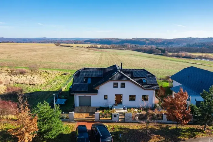 Prodej rodinného domu, Líšnice, 336 m2