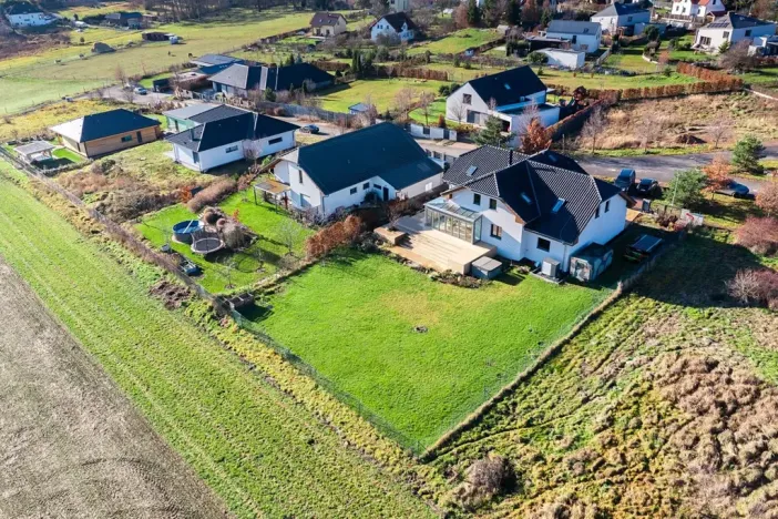 Prodej rodinného domu, Líšnice, 336 m2