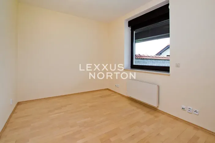 Pronájem rodinného domu, Horoměřice, Do Oříšků, 240 m2