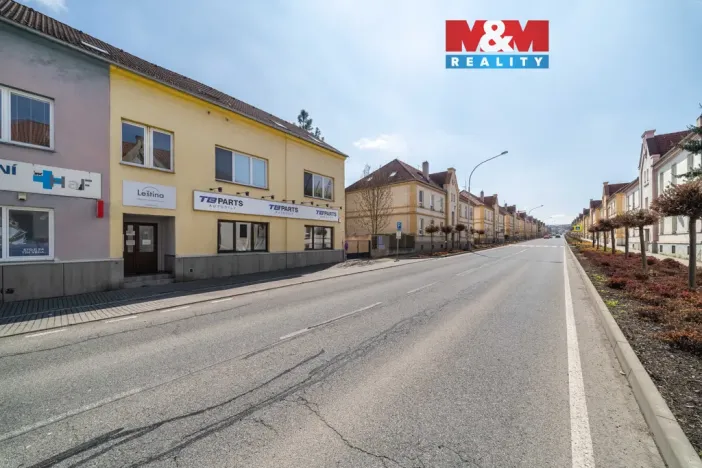 Pronájem obchodního prostoru, Králův Dvůr, Plzeňská, 367 m2