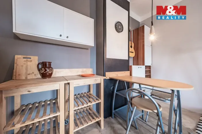 Prodej bytu 1+kk, Kolín, Sluneční, 29 m2