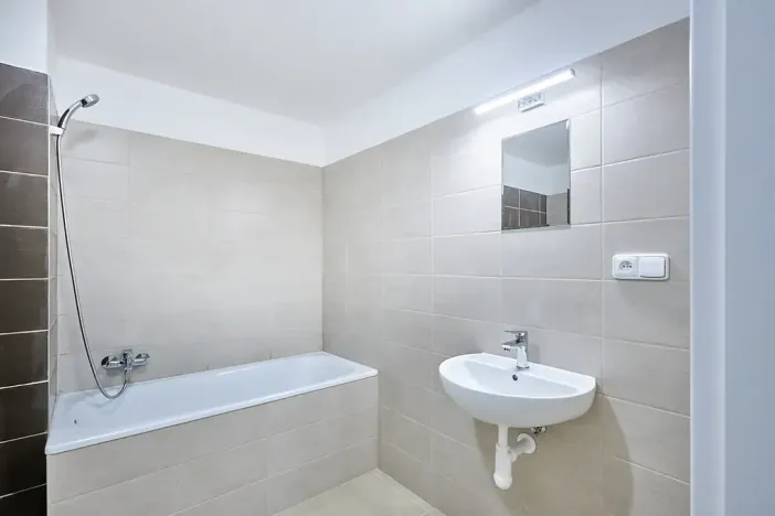 Pronájem bytu 1+kk, Plzeň, Rejskova, 38 m2