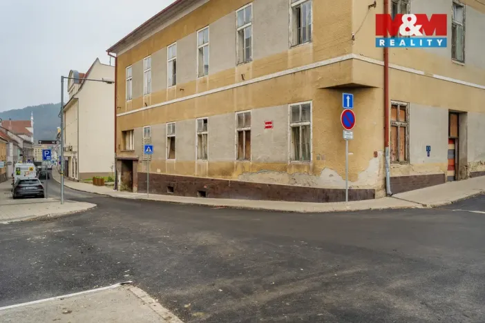 Prodej rodinného domu, Bílina, 1200 m2