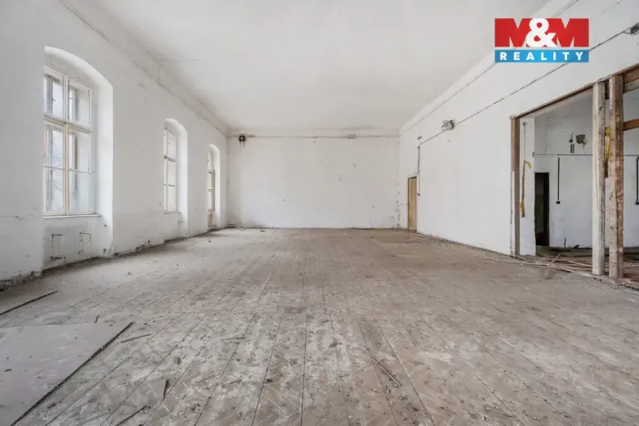 Prodej rodinného domu, Bílina, 1200 m2