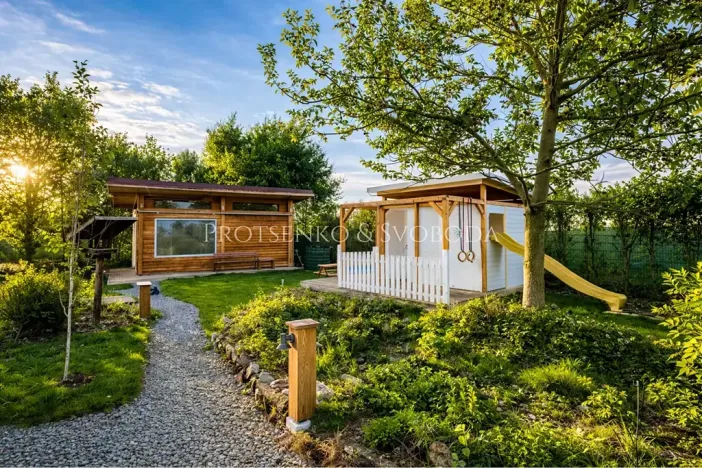 Prodej rodinného domu, Líšnice, 181 m2