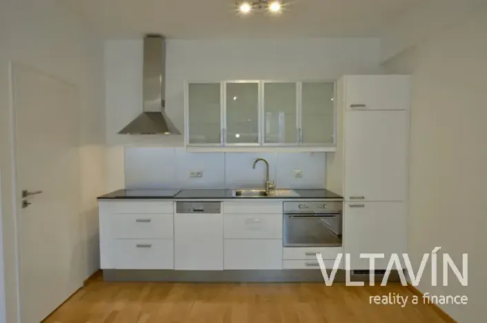 Pronájem bytu 2+kk, Praha - Smíchov, Švédská, 62 m2