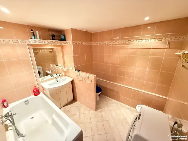 Prodej bytu 3+kk, Praha - Prosek, Veltruská, 57 m2