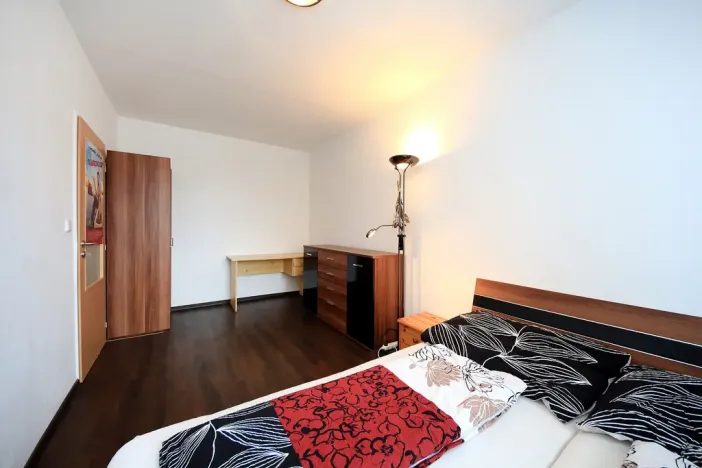 Pronájem bytu 3+kk, Praha - Libeň, Rozšířená, 72 m2