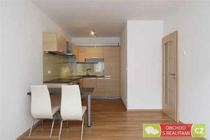 Pronájem bytu 2+kk, Praha, Ctěnická, 39 m2