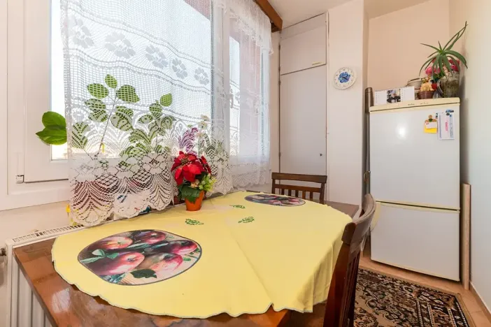 Prodej bytu 2+1, Přeštice, Tř. 1. máje, 52 m2