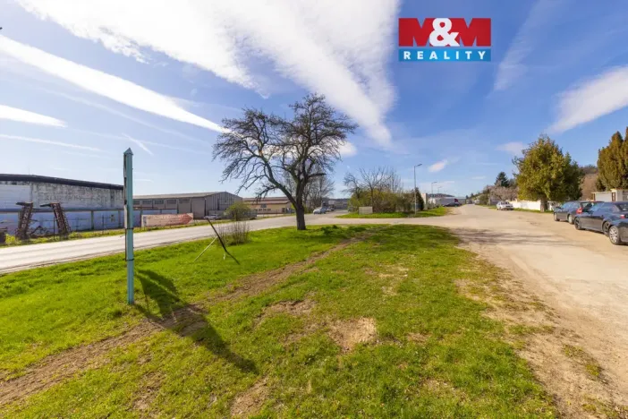 Prodej komerčního pozemku, Kuřim, 2221 m2