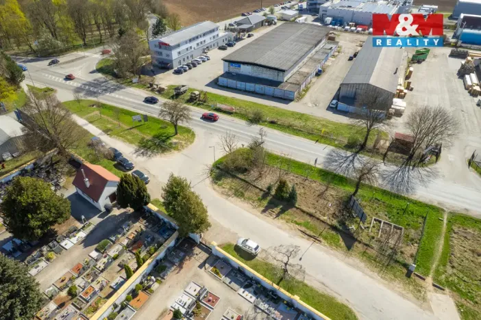 Prodej komerčního pozemku, Kuřim, 2221 m2