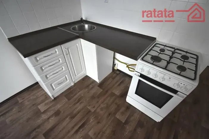 Pronájem bytu 1+1, Chomutov, Růžová, 35 m2