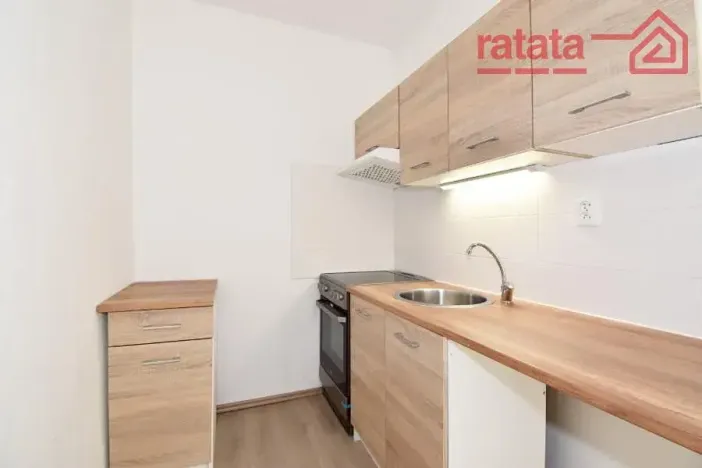 Pronájem bytu 2+kk, Most, Komořanská, 40 m2