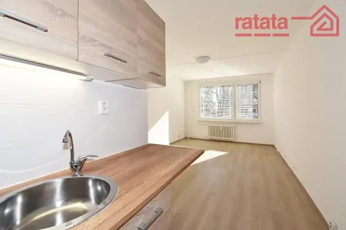 Pronájem bytu 2+kk, Most, Komořanská, 40 m2