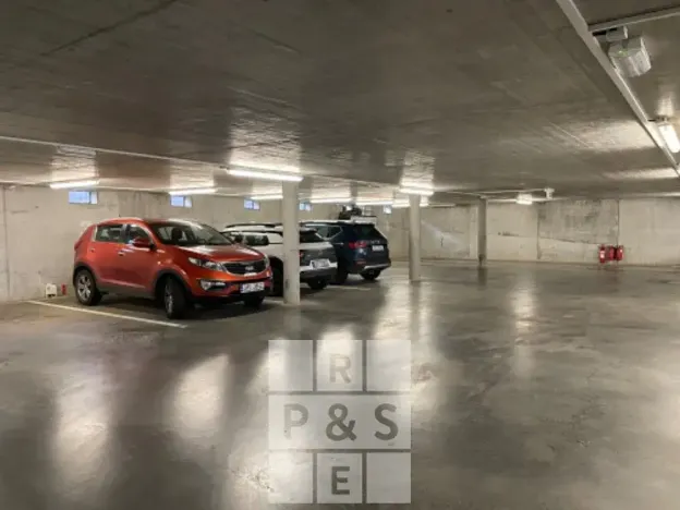 Prodej garáže, Praha, Formanská, 19 m2