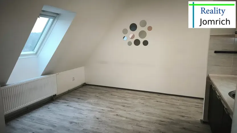 Pronájem bytu 1+1, Liberec, Česká, 55 m2