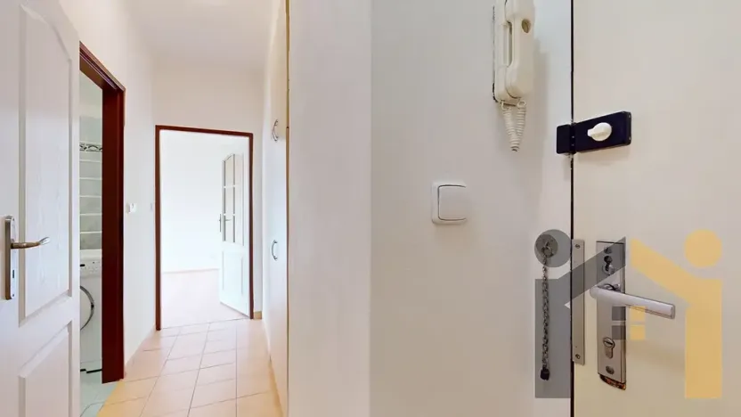 Pronájem bytu 1+kk, Praha - Holešovice, U průhonu, 28 m2