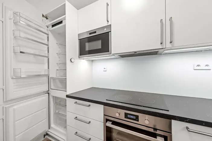 Pronájem bytu 2+kk, Praha - Strašnice, Zvěřinova, 72 m2