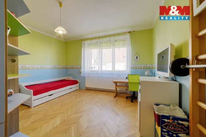 Prodej bytu 3+1, Cheb, Valdštejnova, 86 m2