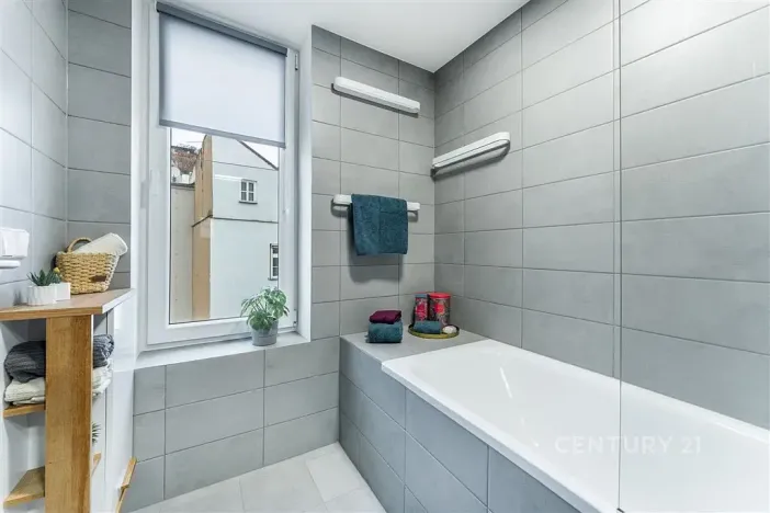 Pronájem bytu 2+kk, Praha, Plzeňská, 43 m2