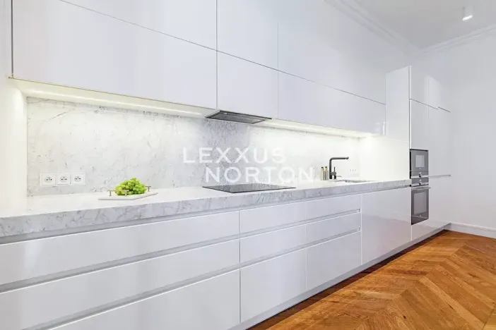 Prodej bytu 4+kk, Praha - Bubeneč, Puškinovo náměstí, 147 m2