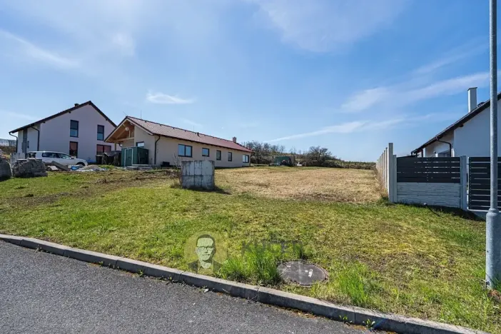 Prodej pozemku pro bydlení, Hrobce, Pod Skalou, 715 m2