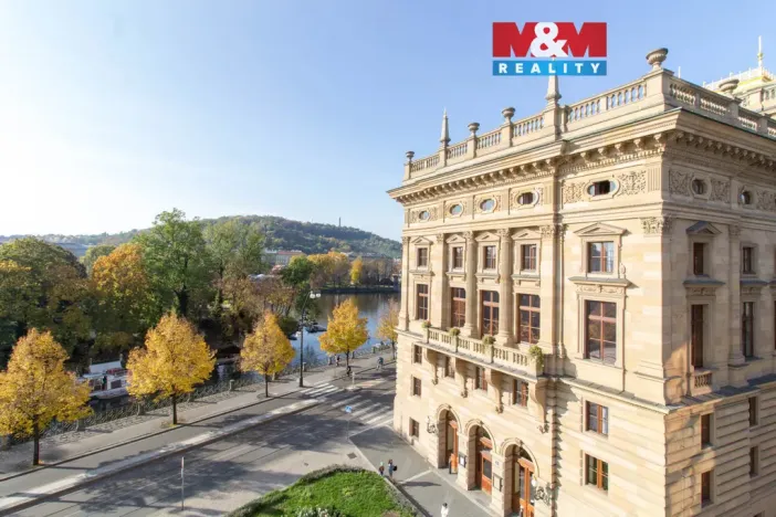 Pronájem bytu 3+1, Praha - Nové Město, Masarykovo nábřeží, 110 m2