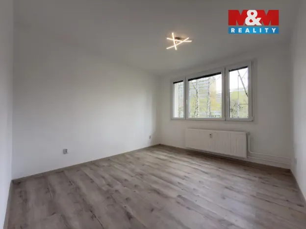 Prodej bytu 3+1, Karviná - Hranice, Čsl. armády, 74 m2