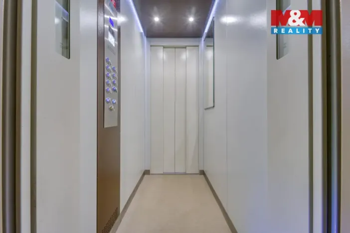 Pronájem bytu 2+1, Plzeň - Doubravka, Mohylová, 56 m2