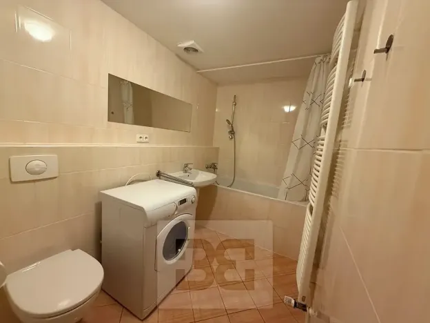 Pronájem bytu 2+kk, Praha - Holešovice, V háji, 44 m2