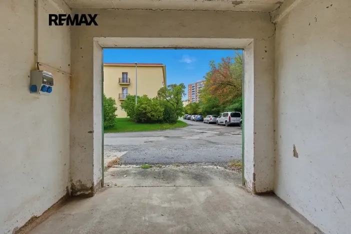 Prodej garáže, Praha - Braník, 14 m2