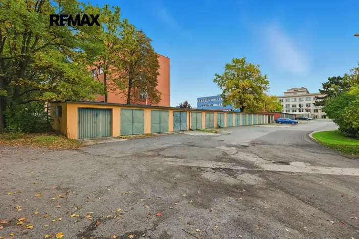 Prodej garáže, Praha - Braník, 14 m2